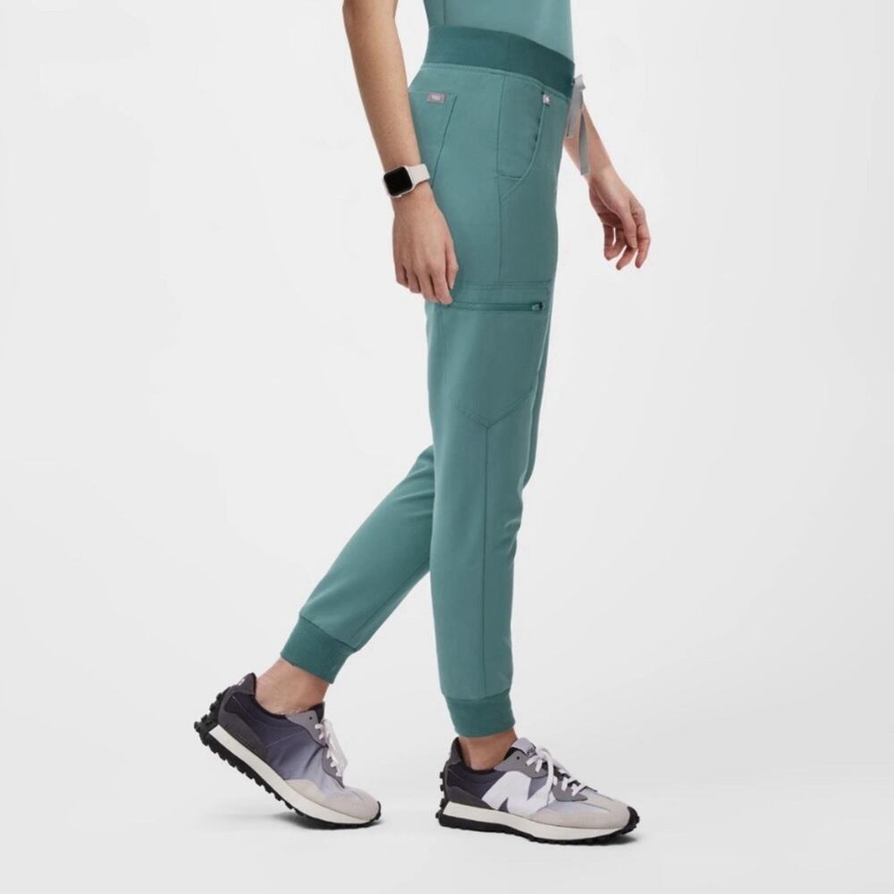FIGS Zamora Joggers Hydrogreen Technical Scrub Pants Sz L Petite Medical Nurse - Picture 2 of 16